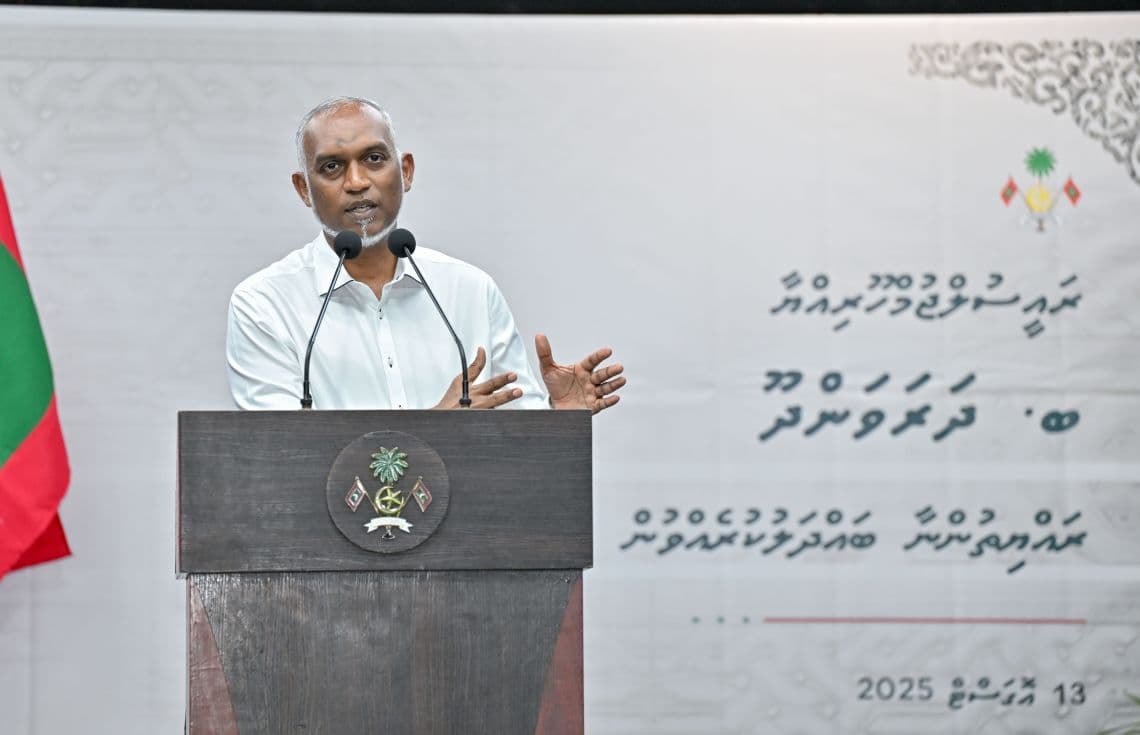ރައީސް މުއިއްޒު: ފޮޓޯ/ ރައީސް އޮފީސް---