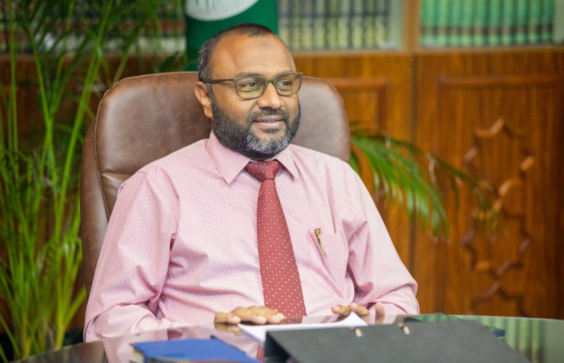 ޑރ. ޝަހީމް: ފޮޓޯ/ އިންޓަނެޓް---