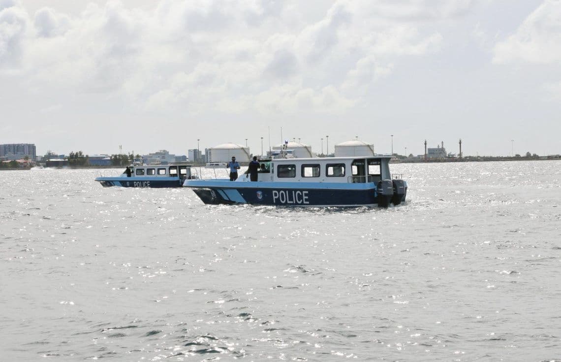 ޖަޕާނު ސަރުކާރުން ފުލުހުންނަށް ހަދިޔާކުރި ލޯންޗުތައް---
