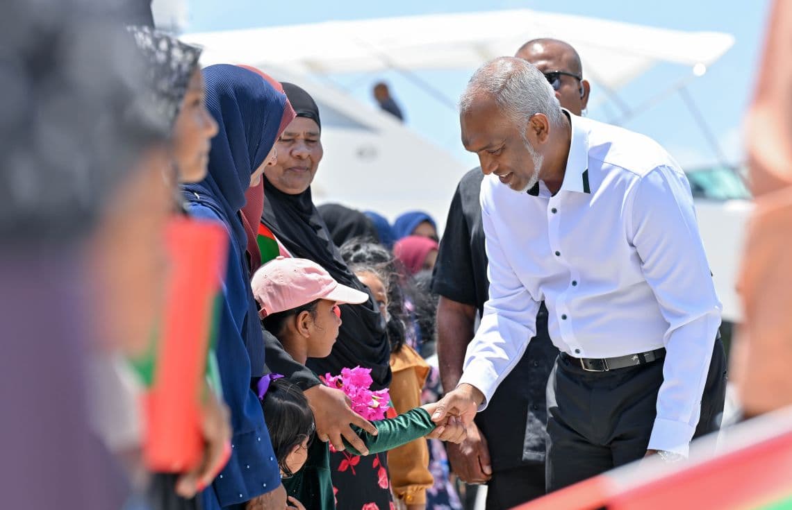 ރައީސުލްޖުމްހޫރިއްޔާ ނިމިދޔަ ހަފްތާގައި ބ. ކިހާދޫއަށް ކުރެއްވި ދަތުރުފުޅުގެ ތެރެއިން. / ފޮޓޯ: ރައީސް އޮފީސް