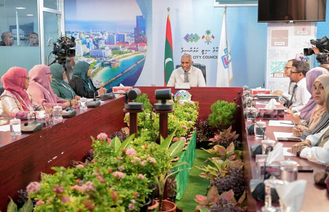 ރައީސް މާލެ ސިޓީގެ ޑަބްލިއުޑީސީ މެމްބަރުންނާއި ބައްދަލުކުރެއްވުން---ފޮޓޯ: ރައީސް އޮފީސް