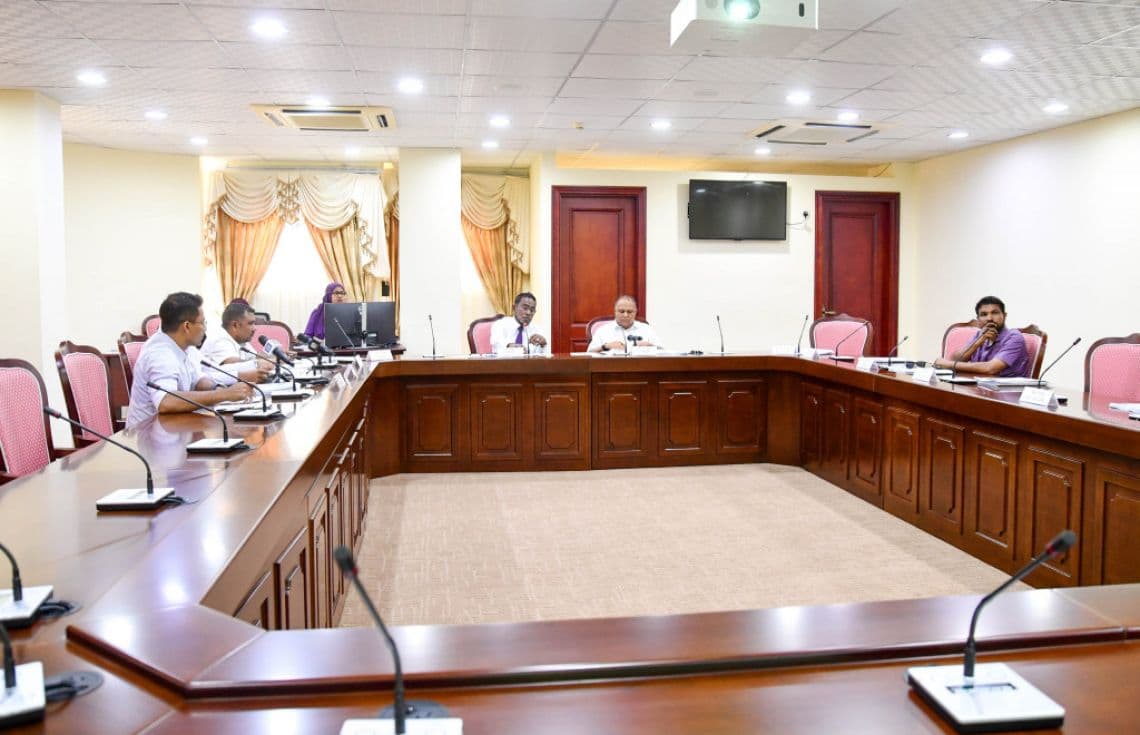 މިނިވަން މުއައްސަސާތަކާ ބެހޭ ކޮމިޓީ: ފޮޓޯ/ މަޖިލިސް