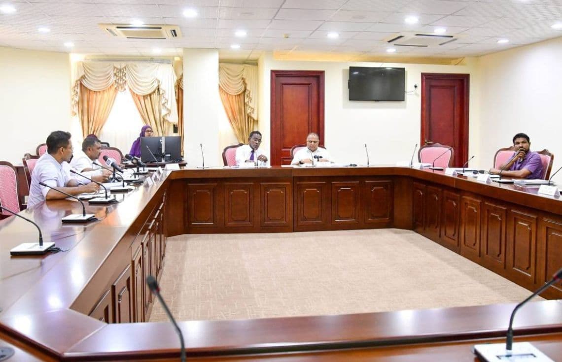 މިއަދު މަޖިލީހުގެ މިނިވަން މުވައްސަސާތަކުގެ ކޮމިޓީ-- ފޮޓޯ: މަޖިލިސް