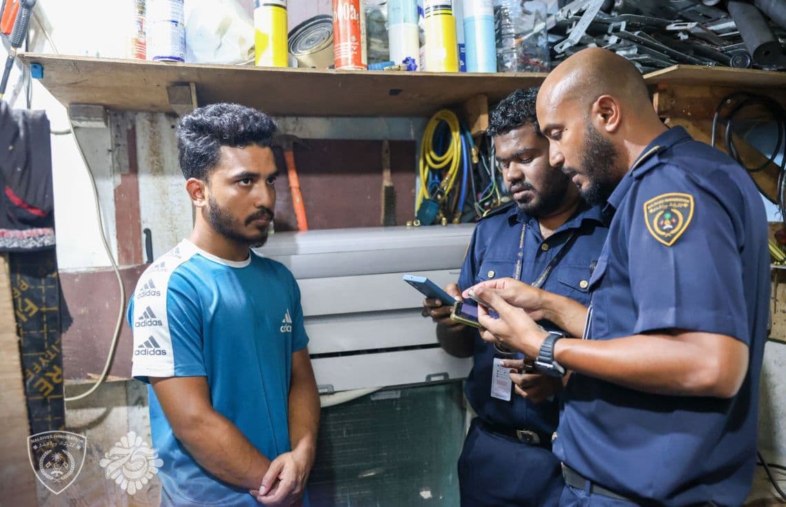 އިމިގްރޭޝަނުން ހިންގާ އޮޕަރޭޝަން.—ފޮޓޯ: އިމިގްރޭޝަން