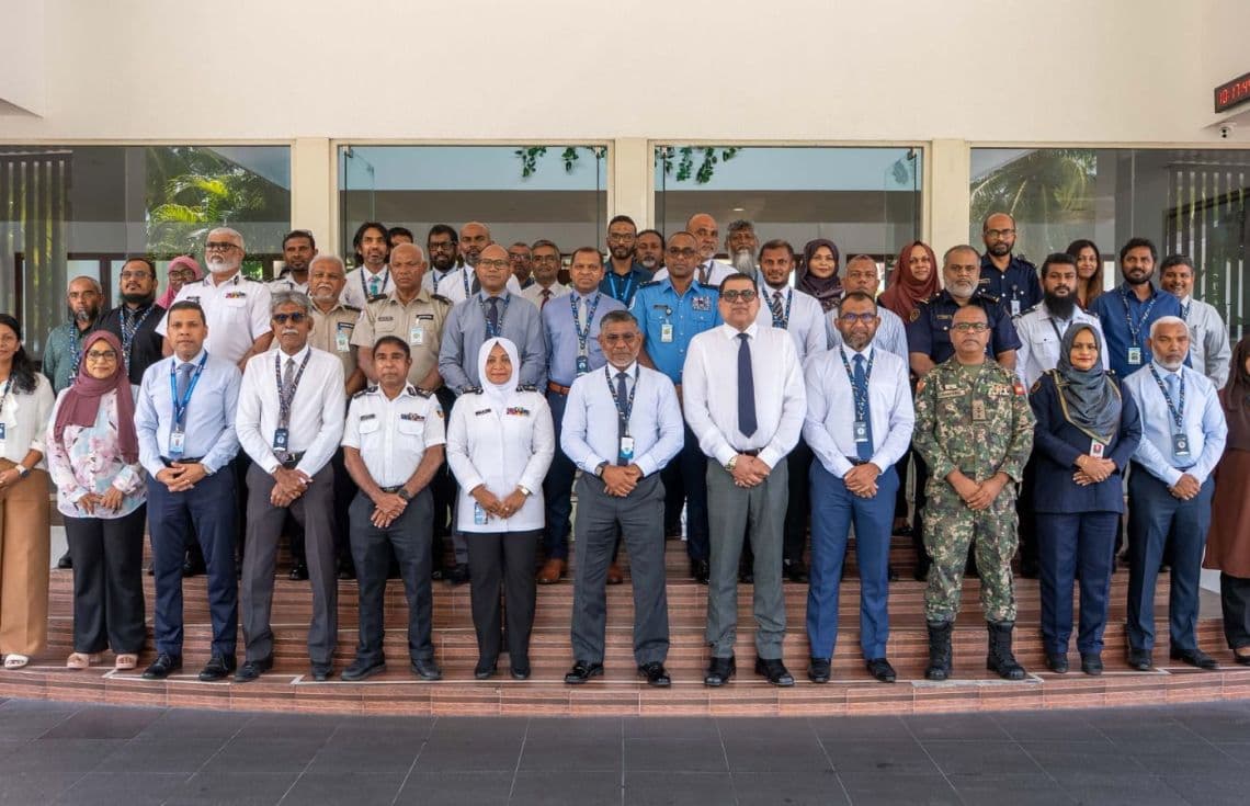 ހަނިމާދޫ އިންޓަނޭޝަނަލް އެއާޕޯޓް ހުޅުވުމަށް ވަމުން އަންނަ ތައްޔާރީތަކާ ގުޅޭ މައުލޫމާތު ހިއްސާކުރުމަށް ސްޓޭކްހޯލްޑަރުންނާ ބައްދަލުކުރުމުގެ ތެރެއިން--- ފޮޓޯ: އެމްއޭސީއެލް