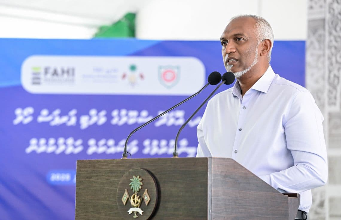 ރައީސް މުއިއްޒު. މަޖިލީހަށް ހުށަހަޅާ 27 ބިލުގެ ތެރޭގައި ކޮރަޕްޝަނާ ގުޅޭ ހަ ބިލެއް ހިމެނޭކަމަށް ރައީސް ވަނީ ވިދާޅުވެފަ--- ފޮޓޯ: ރައީސް އޮފީސް