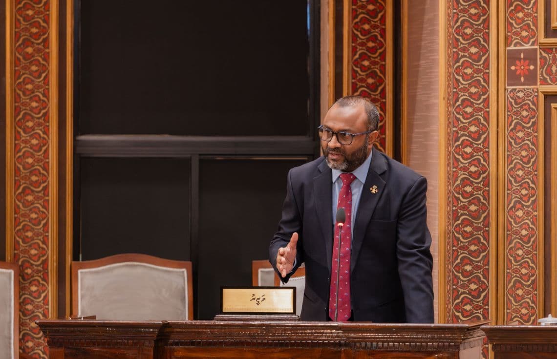 އިސްލާމިކް މިނިސްޓަރު ޑރ. މުހައްމަދު ޝަހީމް އަލީ ސައީދު މިއަދު ރައްޔިތުންގެ މަޖިލީހުގެ މެމްބަރުން ކުރެއްވި ސުވާލުތަކަށް ޖަވާބުދެއްވަނީ---ފޮޓޯ: މަޖިލިސް އިދާރާ