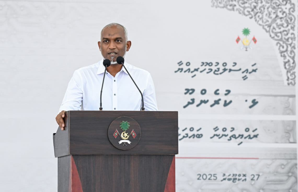 ޅ. ކުރެންދޫގެ ރައްޔިތުންނާ ރައީސް މުހާތަބުކޮށް ވާހަކަފުޅު ދައްކަވަނީ---ފޮޓޯ: ރައީސް އޮފީސް