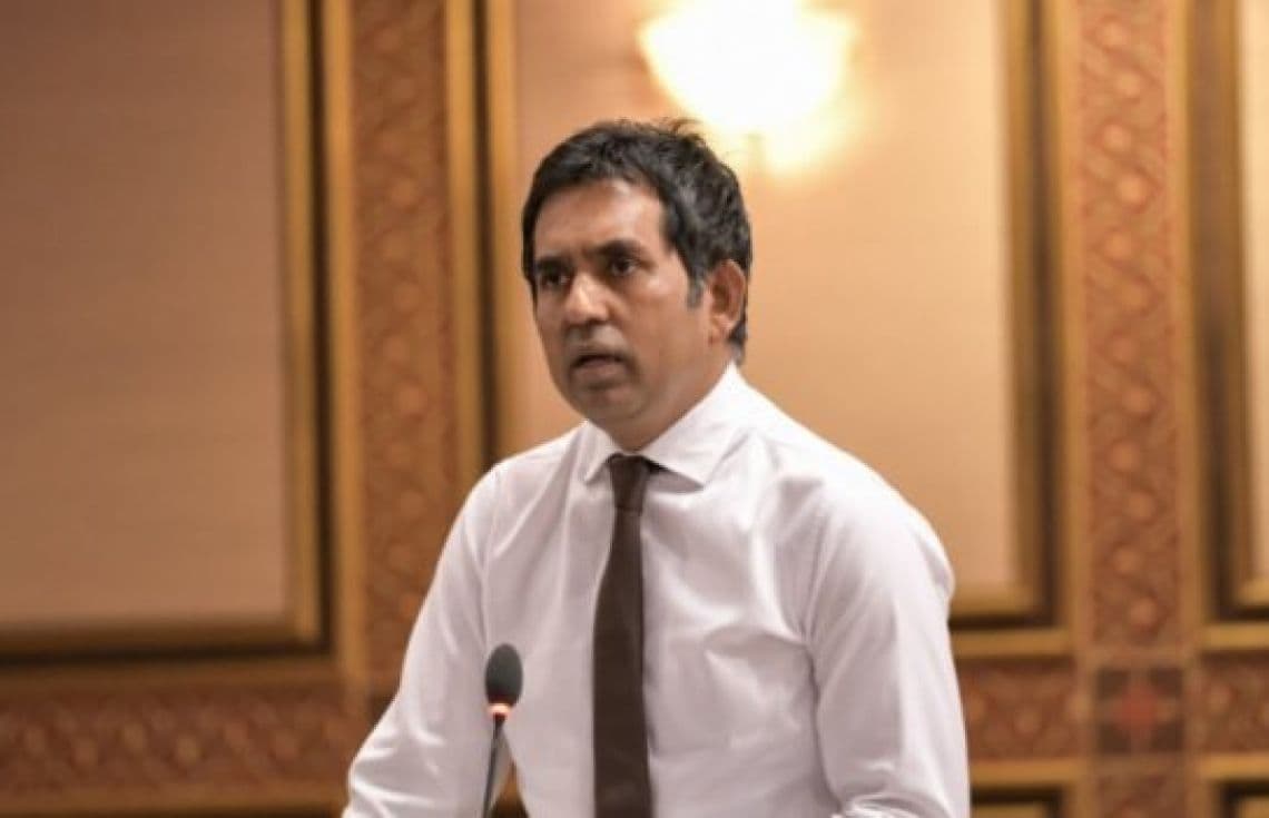 އިކޮނޮމިކް މިނިސްޓަރު ސައީދު. މިނިސްޓަރު ވިދާޅުވީ، ދިވެހި ރުފިޔާ ބަލިކަށިވަމުންދާ މައްސަލައަކީ ވަރަށް ގިނަ ރައްޔިތުން އަދި ވިޔަފާރިވެރިން ކަންބޮޑުވާ މައްސަލައެއް ކަމަށް--- ފޮޓޯ: ރައްޔިތުންގެ މަޖިލިސް