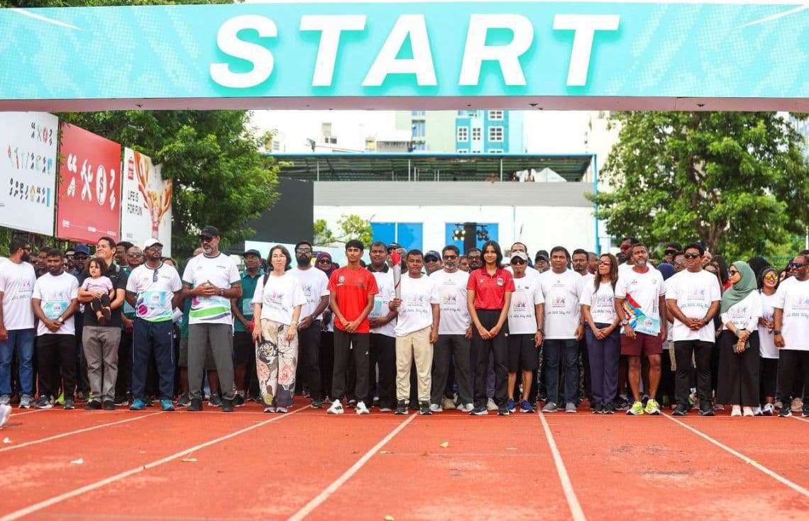 ޖެނެރޭޝަނަލް ބޭން ފެށުން ފާހަގަކުރުމަށް ކުރިއަށްގެންދާ 24 ގަޑިއިރުގެ ދުވުން ފެށުން---