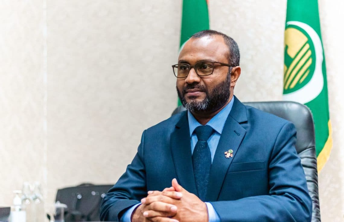 މިނިސްޓަރު ޝަހީމް. މިނިސްޓަރުގެ މި ދަތުރުފުޅުގައި ސައުދީ އަރަބިއްޔާގެ ހައްޖު މިނިސްޓްރީން ބާއްވާ ފަސްވަަނަ ހައްޖު އެންޑް އުމްރާ ކޮންފަރެންސް ފެށުމުގެ ރަސްމިއްޔާތުގައި ބައިވެރިވެ ވަޑައިގަންނަވާނެ--- ފޮޓޯ: އިންޓަނެޓް