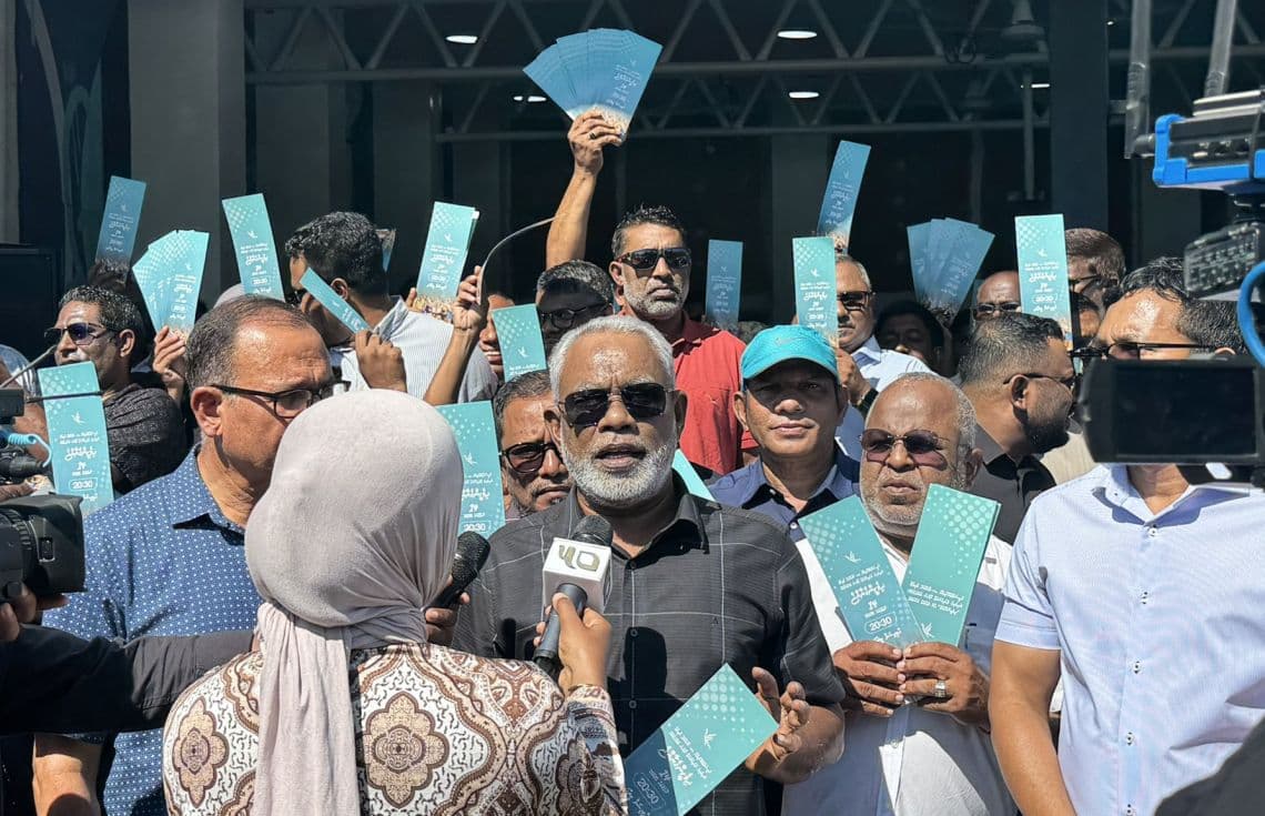 ޕީއެންސީގެ ހަރުގޭގައި ބޭއްވި ބައްދަލުވުމަކަށްފަހު ނޫސްވެރިންނާއި ބައްދަލުކުރުމުގެ ތެރެއިން
