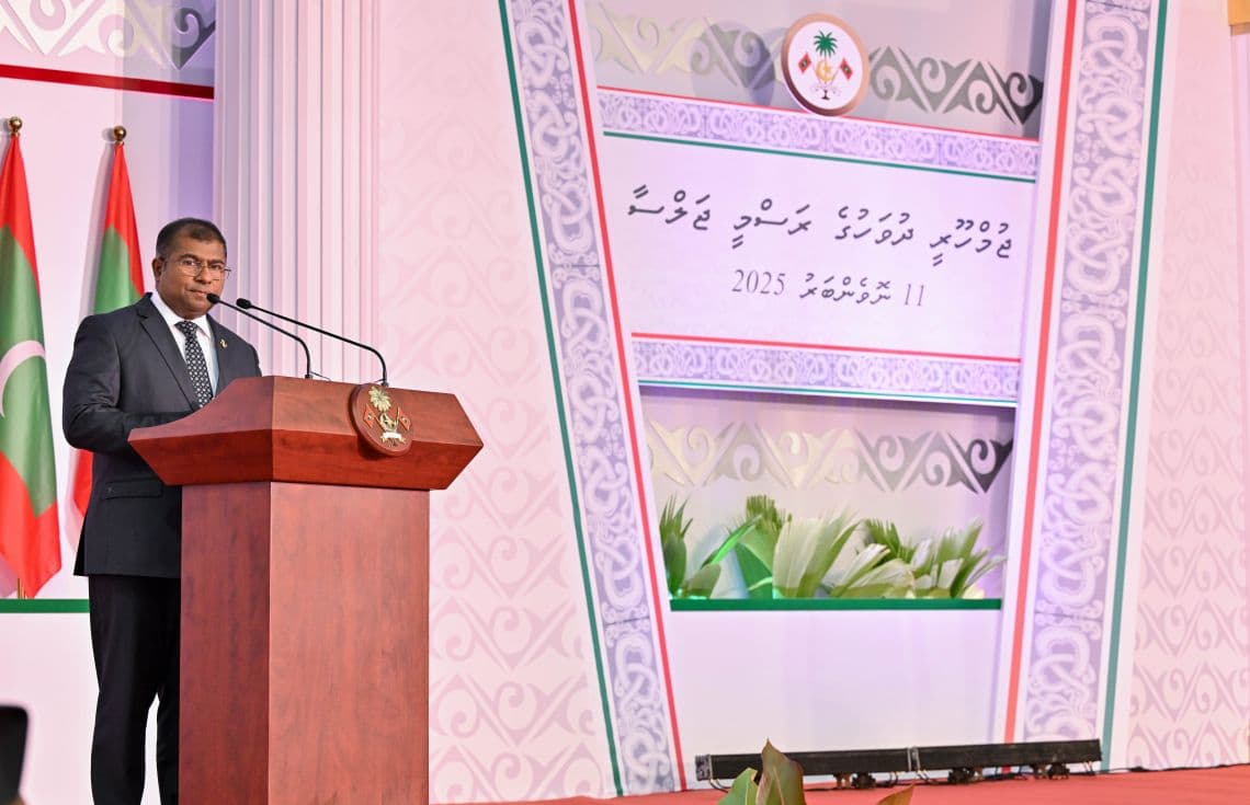 މިނިސްޓަރު އާދަމް ނަސީރު. ދީނީ ގޮތުން ރަނގަޅާއި ނުރަނގަޅު ދެނެގަތުމުގެ ގާބިލުކަން ވެރިންގެ ކިބައިގައި ހުންނަންޖެހޭނެ ކަމަށް މިނިސްޓަރު ވިދާޅުވި--- ފޮޓޯ: ރައީސް އޮފީސް
