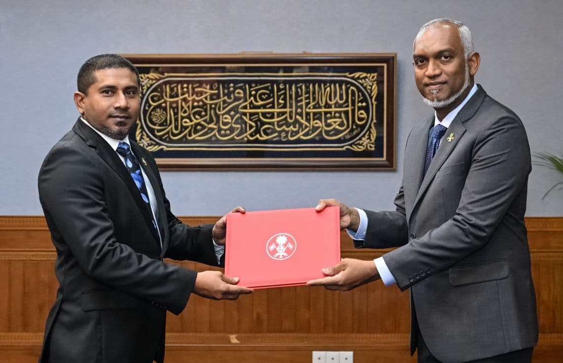 ރާއްޖެއިން ޖަޕާނަށް ކަނޑައަޅާފައި ހުންނަވާ ސަފީރު އައްޔަންކުރެއްވުމަށް ބޭއްވި ރަސްމިއްޔާތުގެ ތެރެއިން--- ފޮޓޯ: ރައީސް އޮފީސް