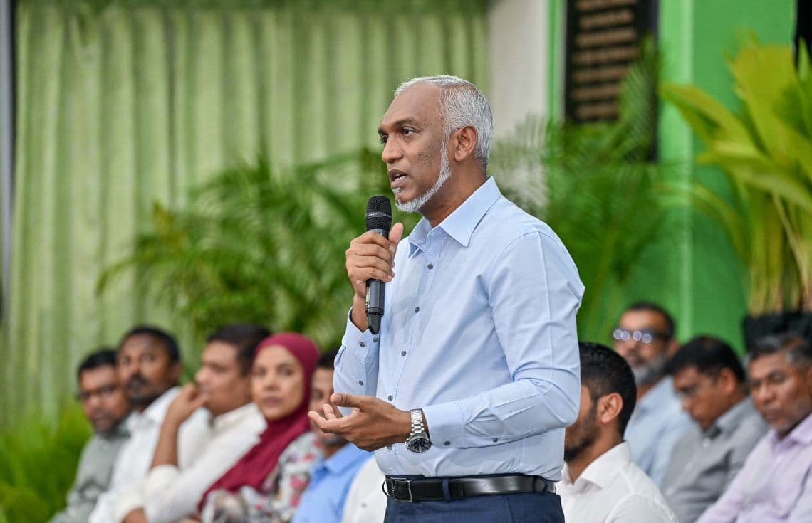 ރައީސް ޑރ. މުއިއްޒު ހެންވޭރުގެ ރައްޔިތުންނާ ބައްދަލުކުރުއްވުމުގެ ތެރެއިން---ފޮޓޯ: ރައީސް އޮފީސް