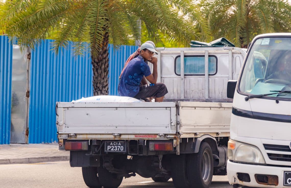 ރާއްޖޭގައި މަސައްކަތްކުރާ ބިދޭސީންތަކެއް---ފޮޓޯ:ޚުލާސާ