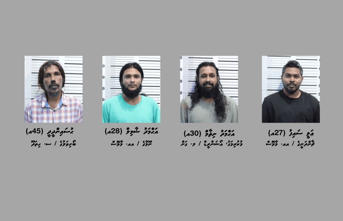 މަސްތުވާތަކެއްޗާއެކީ މާލެއިން ހައްޔަރުކުރި ހަތަރު މީހުން--- ފޮޓޯ: ދިވެހި ފުލުހުންގެ ހިދުމަތް
