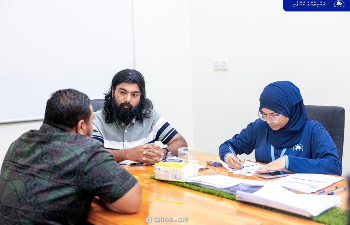 މިއަދު ކުރިއަށް ގެންދިޔަ ޓެކްސީލައިންގެ ވޯކިން-އިންޓަވިއު ތެރެއިން/ ފޮޓޯ: އެމްޓީސީސީ