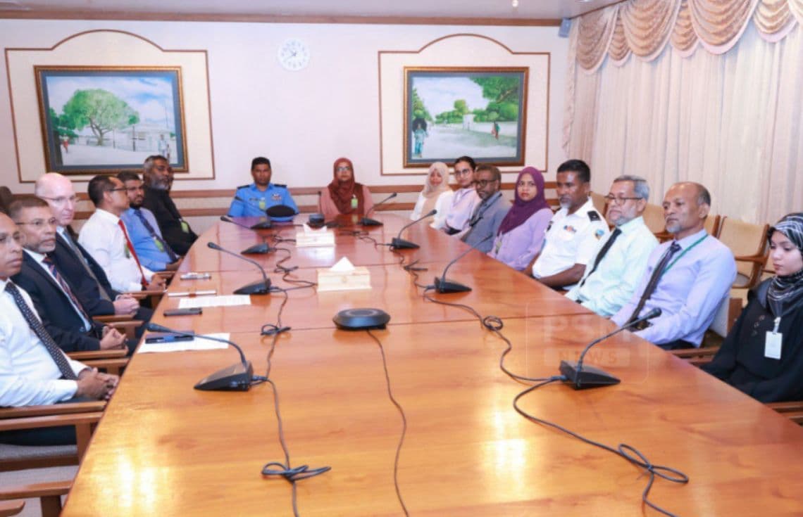 މި ޕްރޮގްރާމާ ގުޅޭގޮތުން ރައީސުލްޖުމްހޫރިއްޔާގެ އޮފީހުގައި ބޭއްވި ހާއްސަ ބައްދަލުވުމެއްގެ ތެރެއިން---