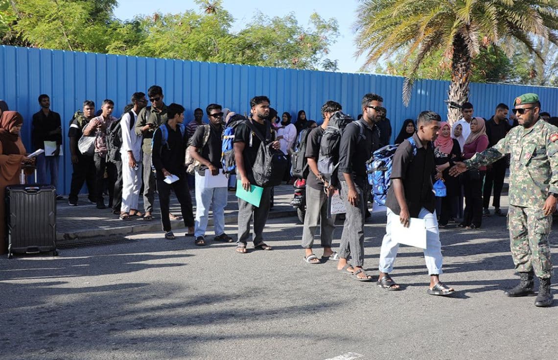 ވަތަނީ ހިދުމަތުގެ ޕްރޮގްރާމްގެ ދެވަނަ ބެޗް މާފިލާފުއްޓަށް ފުރުމުގެ ތެރެއިންް---ފޮޓޯ: އެމްއެންޑީއެފް