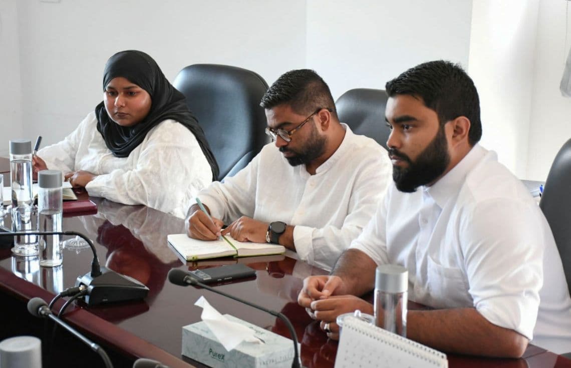 މޯލްޑިވްސް ޖާނަލިސްޓް އެސޯސިއޭޝަންގެ ބައެއް މެމްބަރުން---ފޮޓޯ:އެމްޖޭއޭ