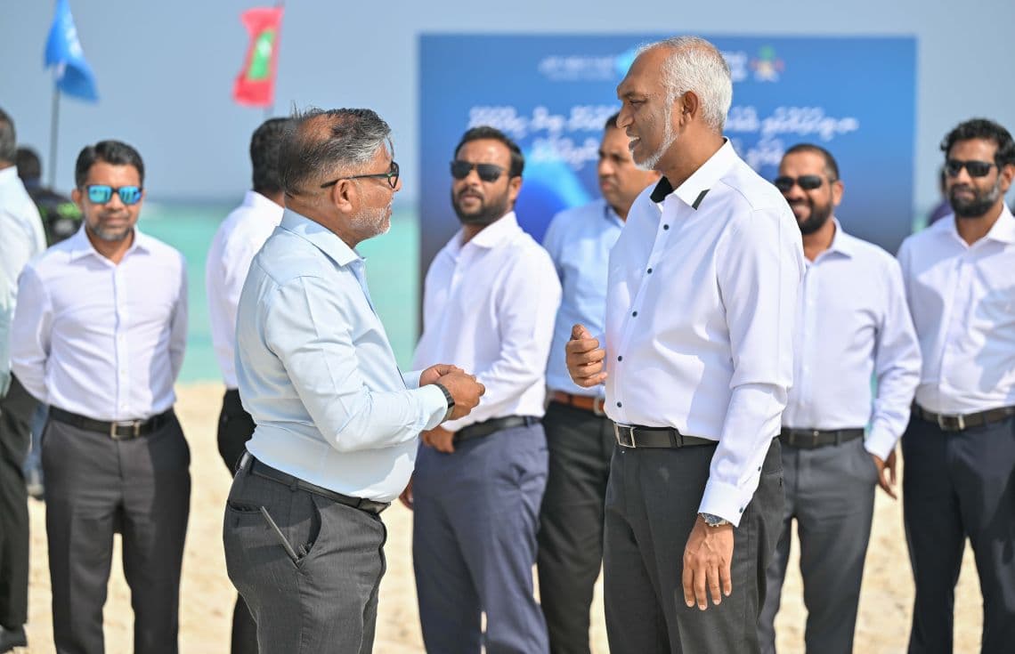 ވިހަފަރު ބިންހިއްކުމުގެ މަސައްކަތް ކުރިއަށްދާ ގޮތް ރައީސް ބައްލަވާލެއްވުން--- ފޮޓޯ: ރައީސް އޮފީސް