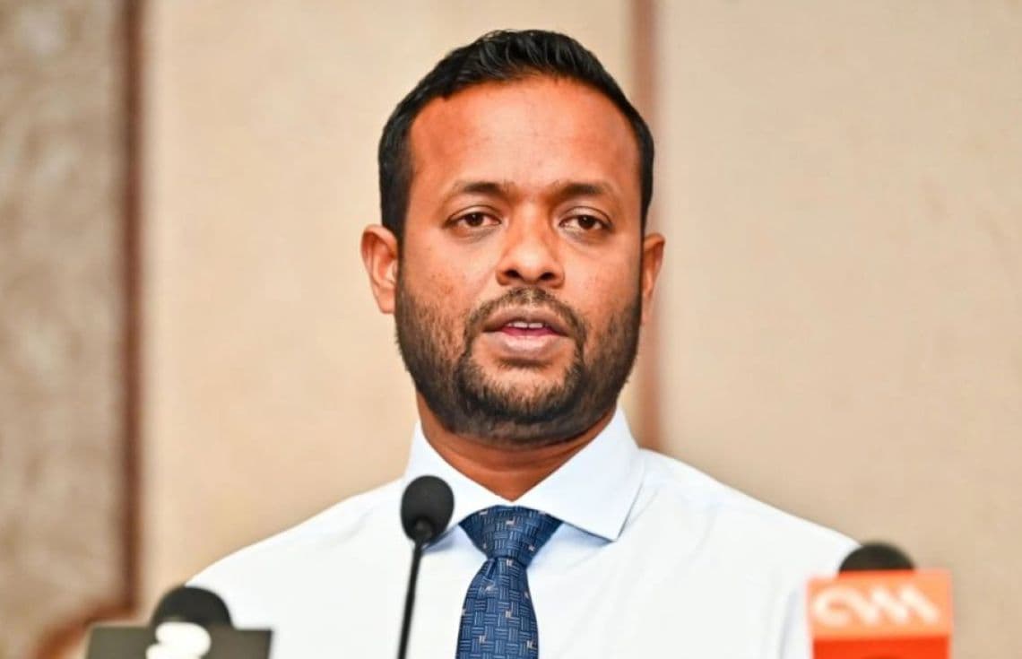 ހައުސިން މިނިސްޓަރު ޑރ. އަބްދުﷲ މުއްތަލިބް