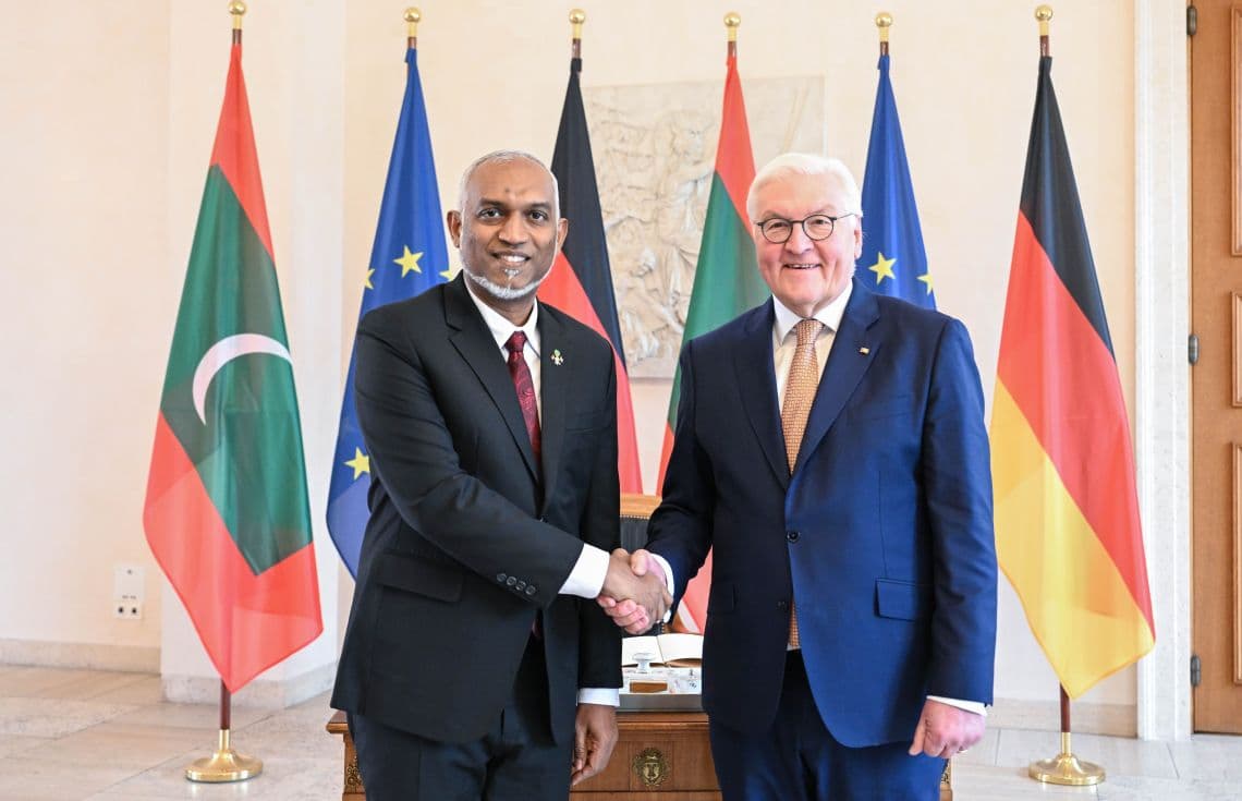 ޖަރުމަނުގެ ރައީސް ފްރޭންކް-ވޯލްޓާ ޝްޓައިންމަޔާ (ކ) އަދި ރައީސް މުއިއްޒު (ވ)--- ފޮޓޯ: ރައީސް އޮފީސް
