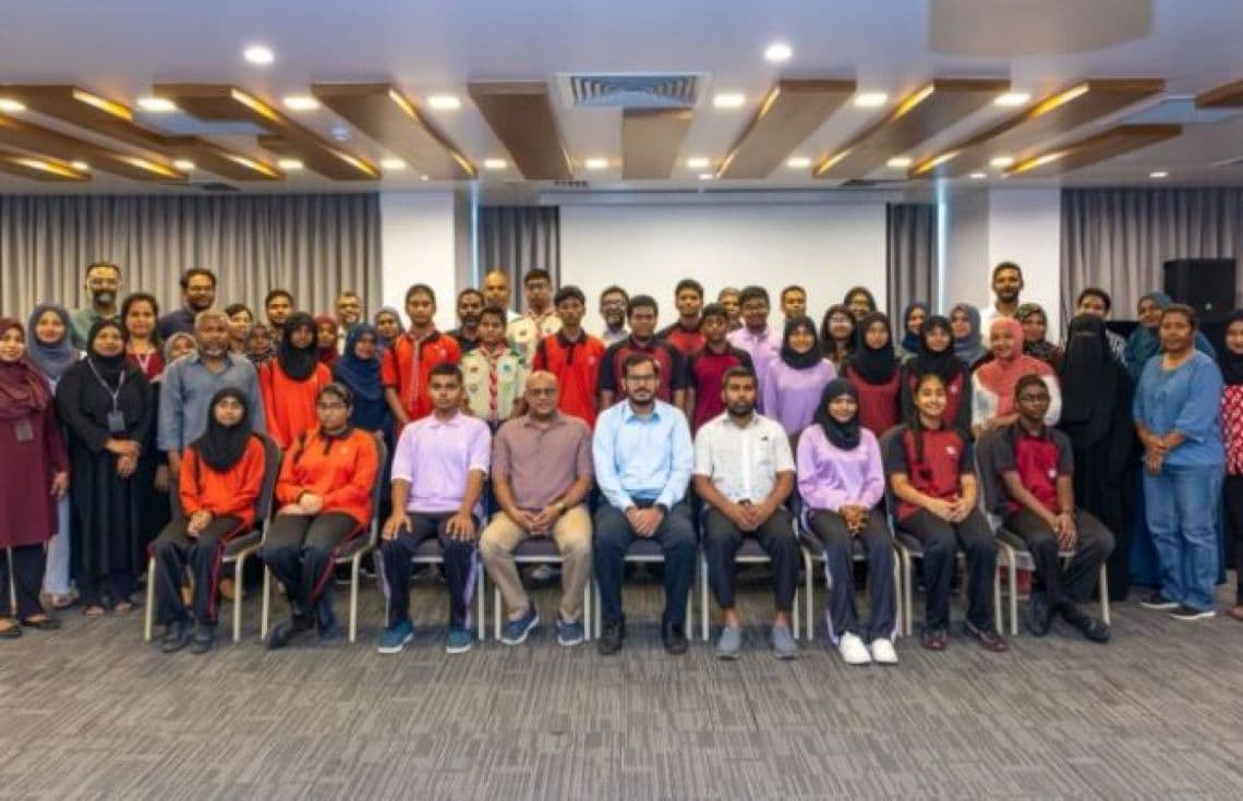 ވިލުން ވެށި ޕްރޮގްރާމް އިފްތިތާހު ކުރުމުގެ ރަސްމިއްޔާތުގެ ތެެރެއިން--- ފޮޓޯ:ރާއްޖެ ޓައިމްސް