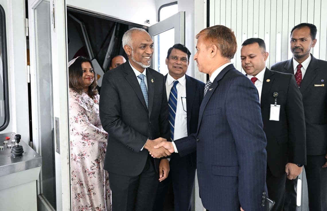 ރައީސުލްޖުމްހޫރިއްޔާ، ރަސްމީ ދަތުރުފުޅެއްގައި ބަންގްލަދޭޝްއަށް ވަޑައިގަތުން---ފޮޓޯ: ރައީސް އޮފީސް