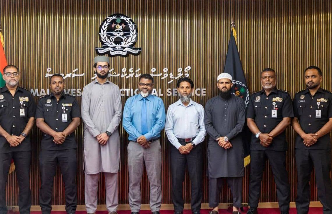 ގައިދީންނަށް ދީނީ ސެޝަންތައް ކުރިއަށްގެންގޮސް ތަރާވީސް ކުރާނެ ހާފިޒުން ހަމަޖައްސައިފި--- ފޮޓޯ: ކަރެކްޝަންސް