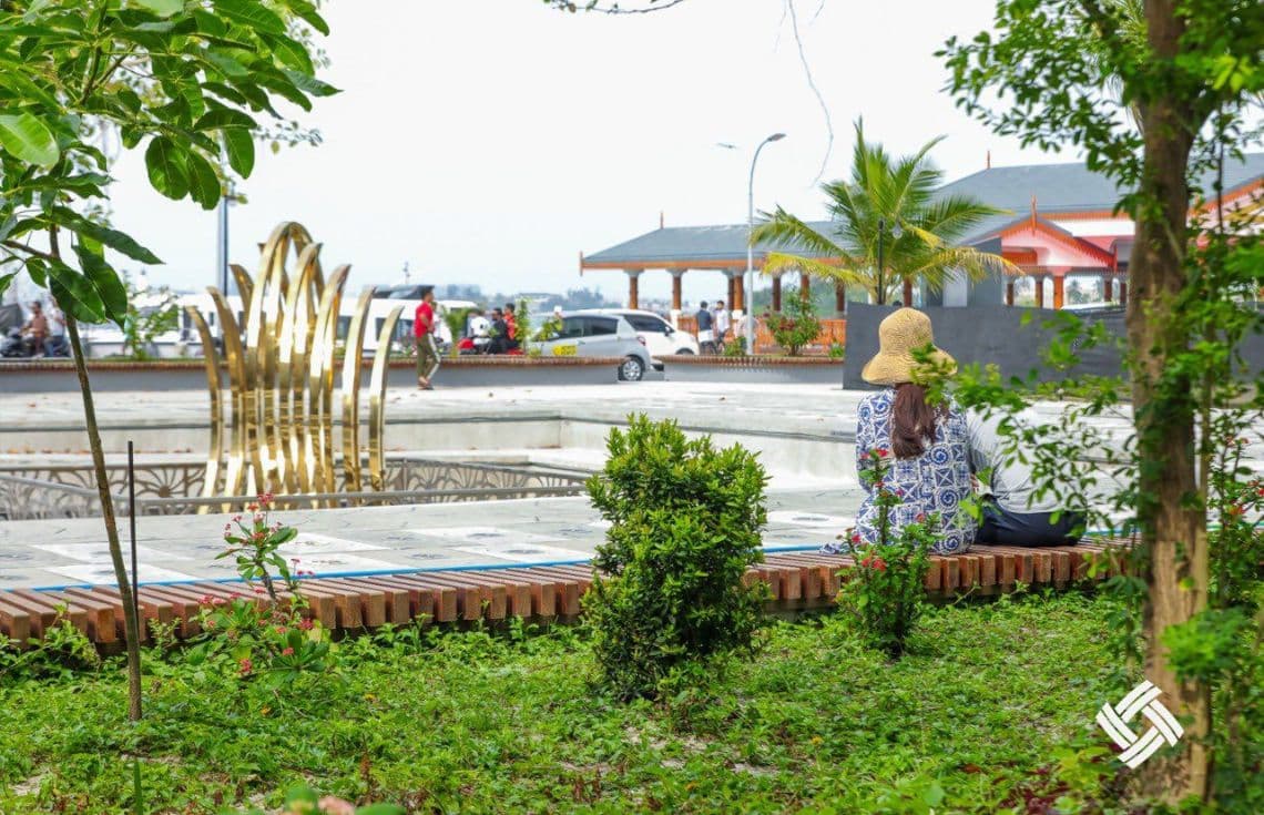 ޖުމްހޫރީ މައިދާން މަރާމާތުކުރުމުގެ ބޮޑުބައި ނިމި، އާންމުންނަށް ހުޅުވާލުން/ ފޮޓޯ: އާރްޑީސީ