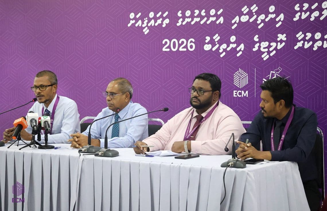 އީސީގެ މެމްބަރުން. ކައުންސިލް އިންތިހާބަށް ރާއްޖޭން ބޭރުގައި ވޯޓު ފޮށި ނުބަހައްޓަން ވަނީ ނިންމާފައި---ފޮޓޯ: އީސީ