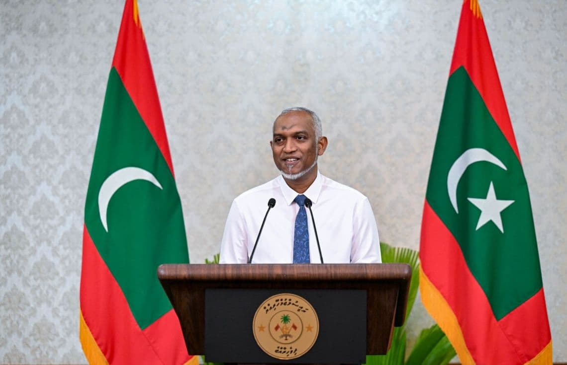 ރައީސް ނޫސްވެރިންނާ ބައްދަލުކުރައްވަނީ---