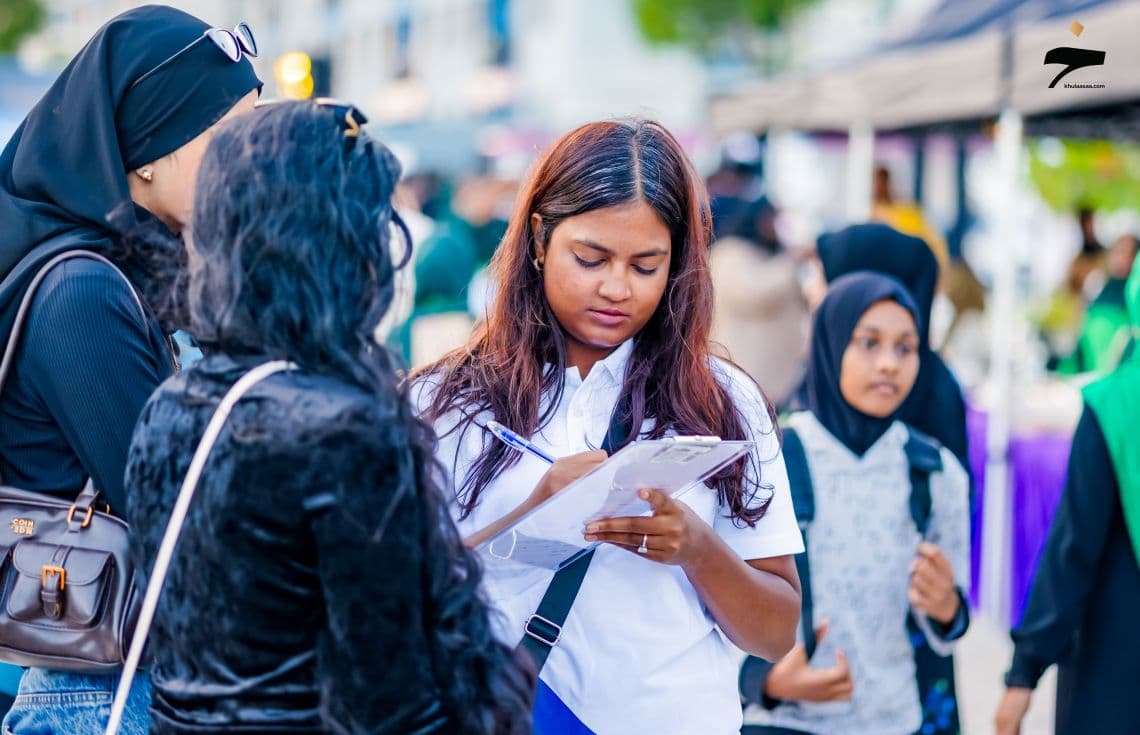 މިފަދަ ޕްރޮމޯޝަނެއް ކުރިއަށް ގެންދިއުމުގެ ބޭނުމަކީ ރާއްޖޭގެ ވީހާވެސް ގިނަ އަންހެނުންނަށް މާލީ މިނިވަންކަން ހޯދައިދިނުން. / ފޮޓޯ: ޚުލާސާ