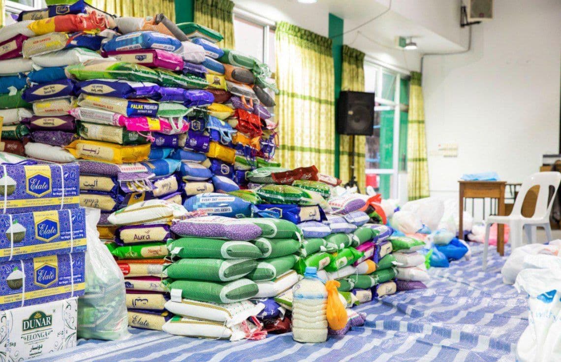 ގޮވާމުން ޒަކާތް ބަލައިގަންނަން ފަށައިފި--- ފޮޓޯ: ޒަކާތް ހައުސް