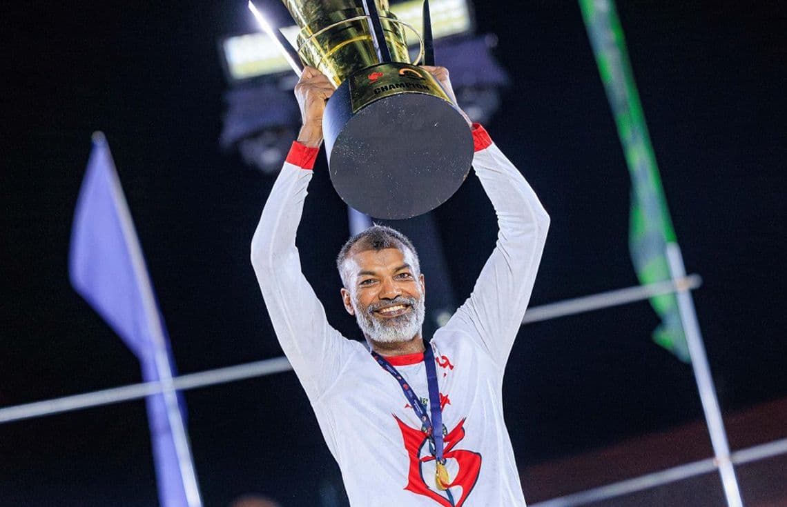 ބައިބަލާ ދުށް އެންމެ ފުރިހަމަ އޯލްރައުންޑަރު، "ނާނި" 2025 ވަނަ އަހަރުގެ އީދު ބައިބަލާ ޗެލެންޖުގެ ތަށި އުފުލާލަނީ---ފޮޓޯ: ނާނި