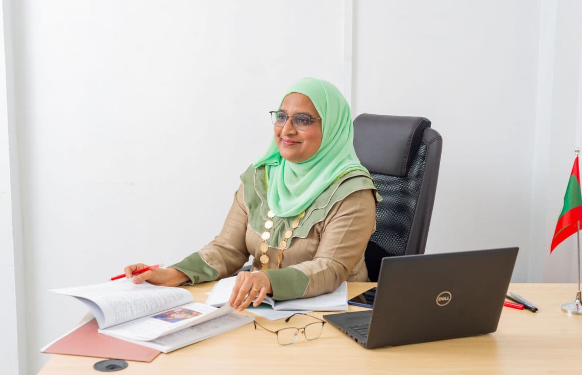 ކުރީގެ ބަންޑާރަނައިބު އާއިޝަތު އާޒިމާ ޝަކޫރު---
