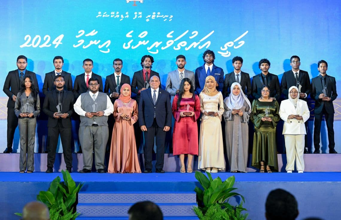 މަތީ އަރުތަވެރިންގެ އިނާމު ދިނުމުގެ ޖަލްސާ 2024. / ފޮޓޯ: ޚުލާސާ