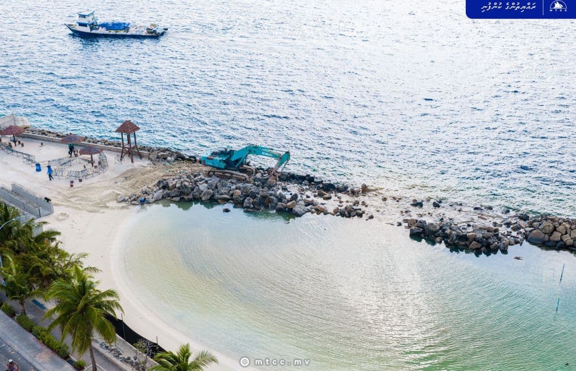 އެމްޓީސީސީން ރަސްފަންނުގެ ތޮށިގަނޑު މަރާމާތުކުރުމުގެ މަސައްކަތް ކުރިއަށްގެންދަނީ. / ފޮޓޯ: އެމްޓީސީސީ