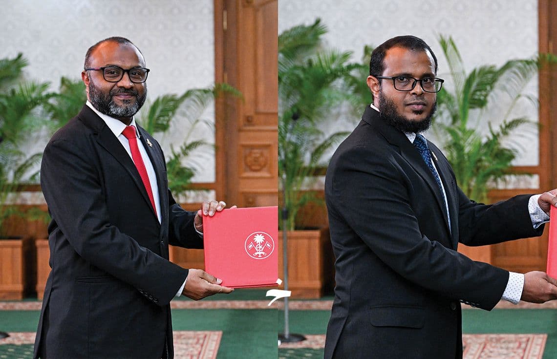 އެންވަޔަރަންމަންޓް މިނިސްޓަރު އަލީ ޝަރީފު (ކ)، އަދި އިސްލާމިކް މިނިސްޓަރު މުހައްމަދު ޝަހީމް (ވ)---