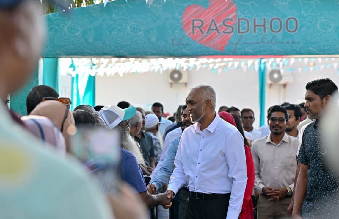 ރަސްދޫގެ ތާރީހީ ކާމިޔާބީ ފާހަގަކުރުމަށް ރައީސް މުއިއްޒު އެރަށަށް ވަޑައިގަތުން