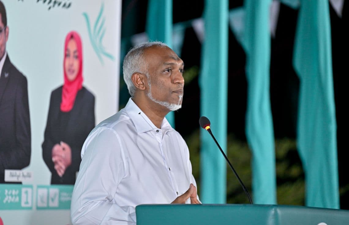 ރައީސް މުއިއްޒު އއ. ރަސްދޫގައި ބޭއްވި ޖަލްސާގައި ވާހަކަފުޅު ދައްކަވަނީ---