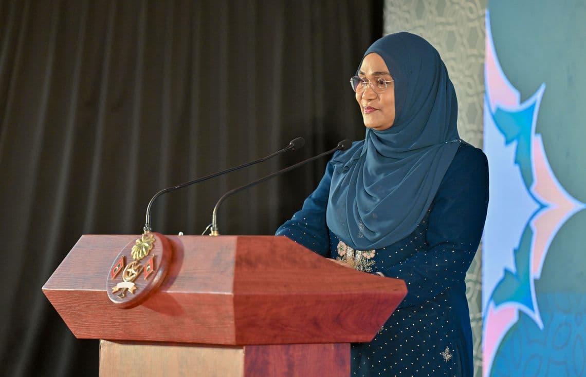 ދިވެހިންނަކީ ޤުރުއާނަށް ލޯބިކުރާ ބަޔަކަށް ވާން ޖެހޭ: މެޑަމް ސާޖިދާ
