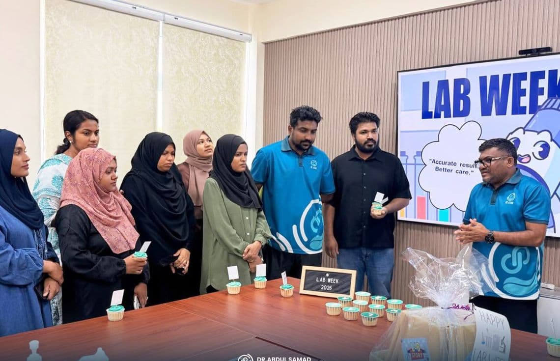 ޑރ. އަބްދުއްސަމަދު މެމޯރިއަލް ހޮސްޕިޓަލްގެ "ލެބް ވީކް" ގެ ތެރެއިން/ ފޮޓޯ: އޭއެސްއެމްއެޗް