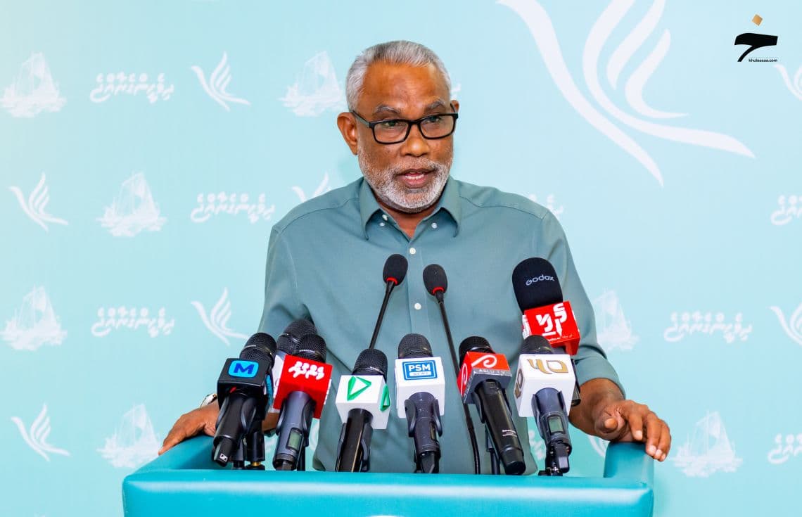 ޕީއެންސީގެ ޗެއާޕާސަން އަބްދުއްރަހީމް އެ ޕާޓީން ބޭއްވި ޖަލްސާއެއްގައި ވާހަކަފުޅު ދައްކަވަނީ. / ފޮޓޯ: ޚުލާސާ