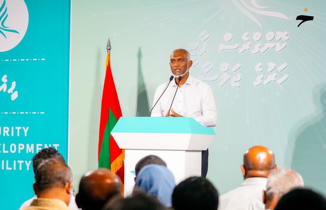 ޕީއެންސީގެ ޖަލްސާއެއްގައި ރައީސް ވާހަކަފުޅު ދައްކަވަނީ. / ފޮޓޯ: ޚުލާސާ