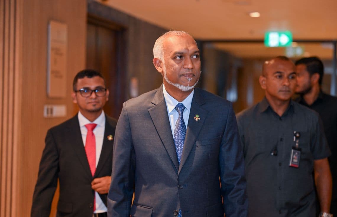 ރައީސުލްޖުމްހޫރިއްޔާ ޑރ. މުހައްމަދު މުއިއްޒު---