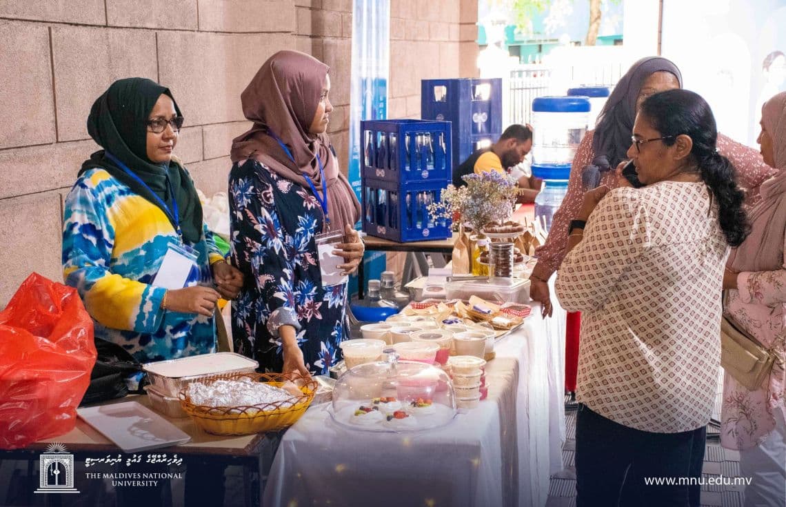 ކާބޯތަކެތި އުފެއްދުންތެރިންގެ ހުނަރު ދައްކުވައިދިނުމުގެތެރެއިން (އެމްއެންޔޫ)