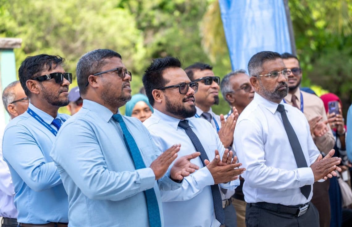 ކަނޑުއޮތްގިރީގެ އައިސްޕްލާންޓާއި މަސް ކާރުހާނާ ހުޅުވުމަށް ބޭއްވި ރަސްމިއްޔާތު ތެރެއިން/ ފޮޓޯ: މިފްކޯ